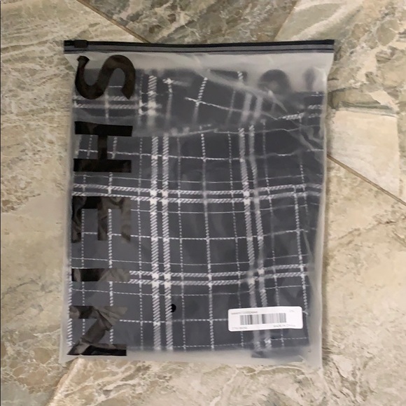 I have a lot of new clothes and I don't have space - Picture 3 of 3